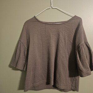 Bubble Sleeve Short Top